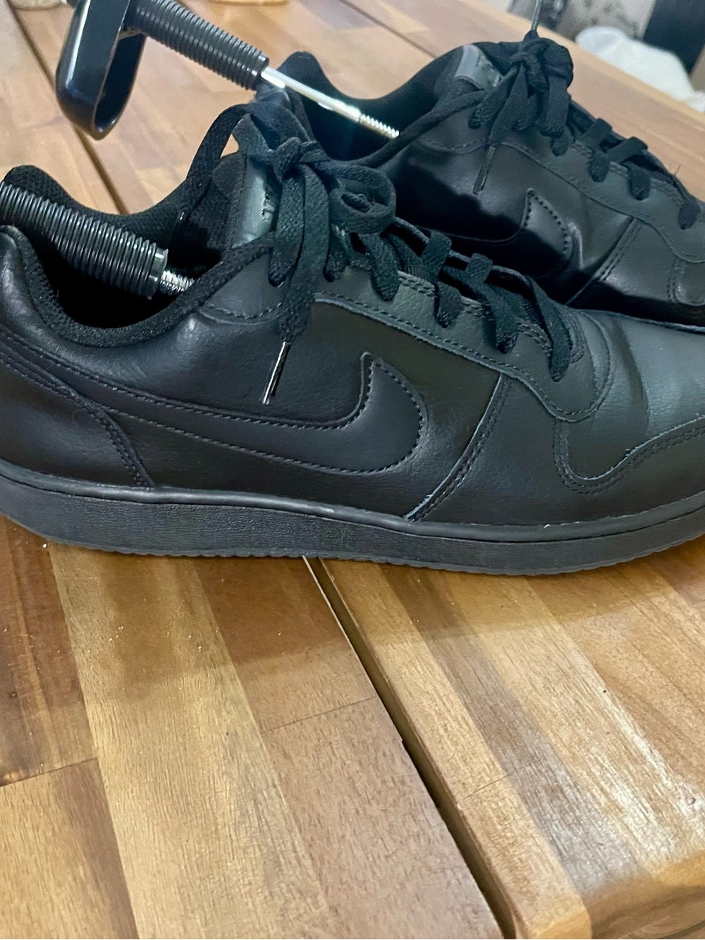 Nike Men’s Black Low-Top Leather Sneakers